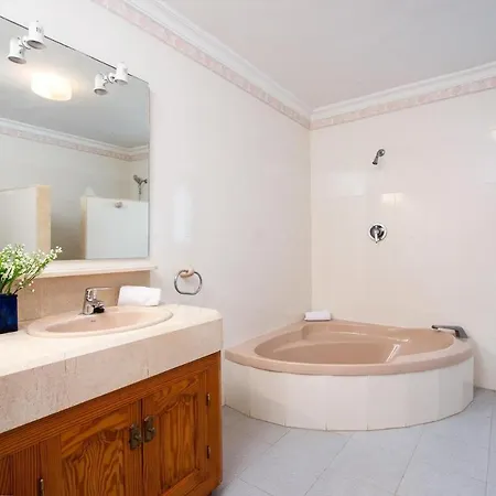 Laurel By Aguilarent Dom wakacyjny *